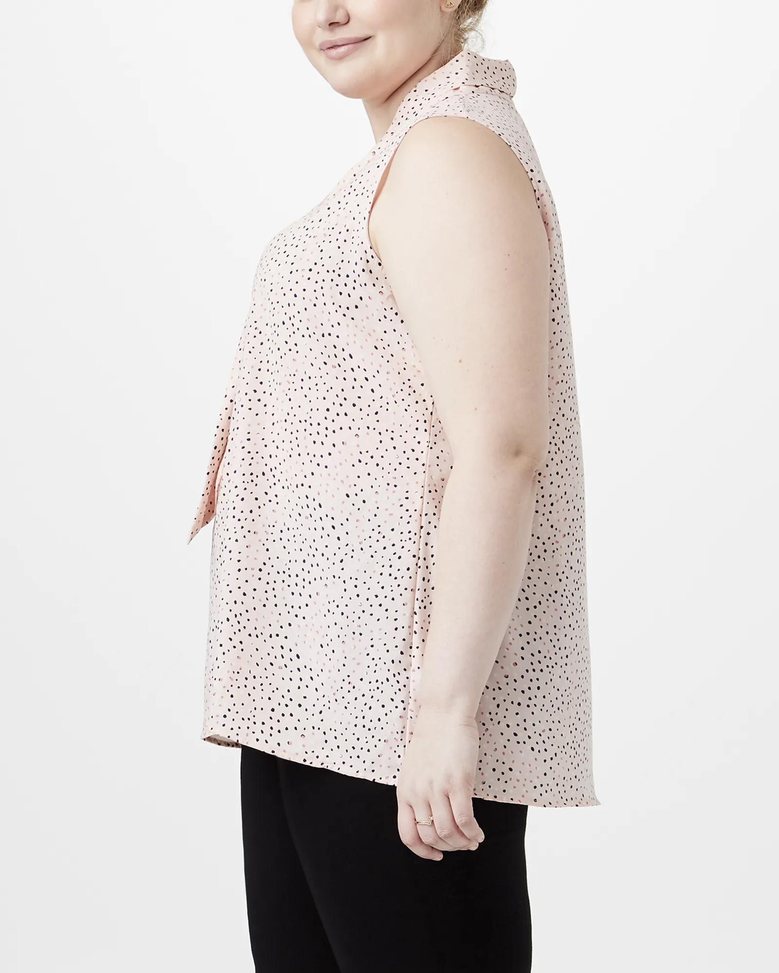 Antonella Sleeveless Tie Neck Blouse | Tan / Black