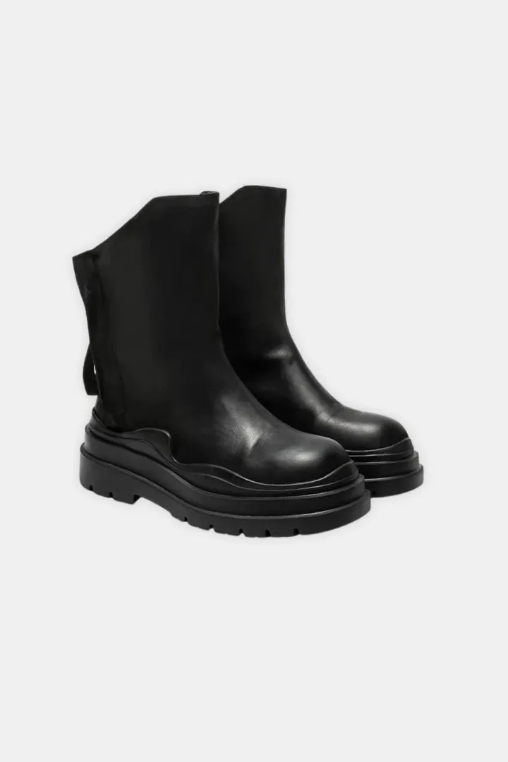 Black Boots With Zipper