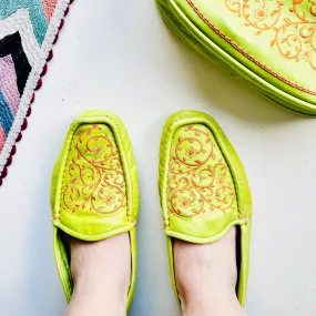 COLE HAAN LEATHER SLIP ON LOAFERS // SIZE 7.5
