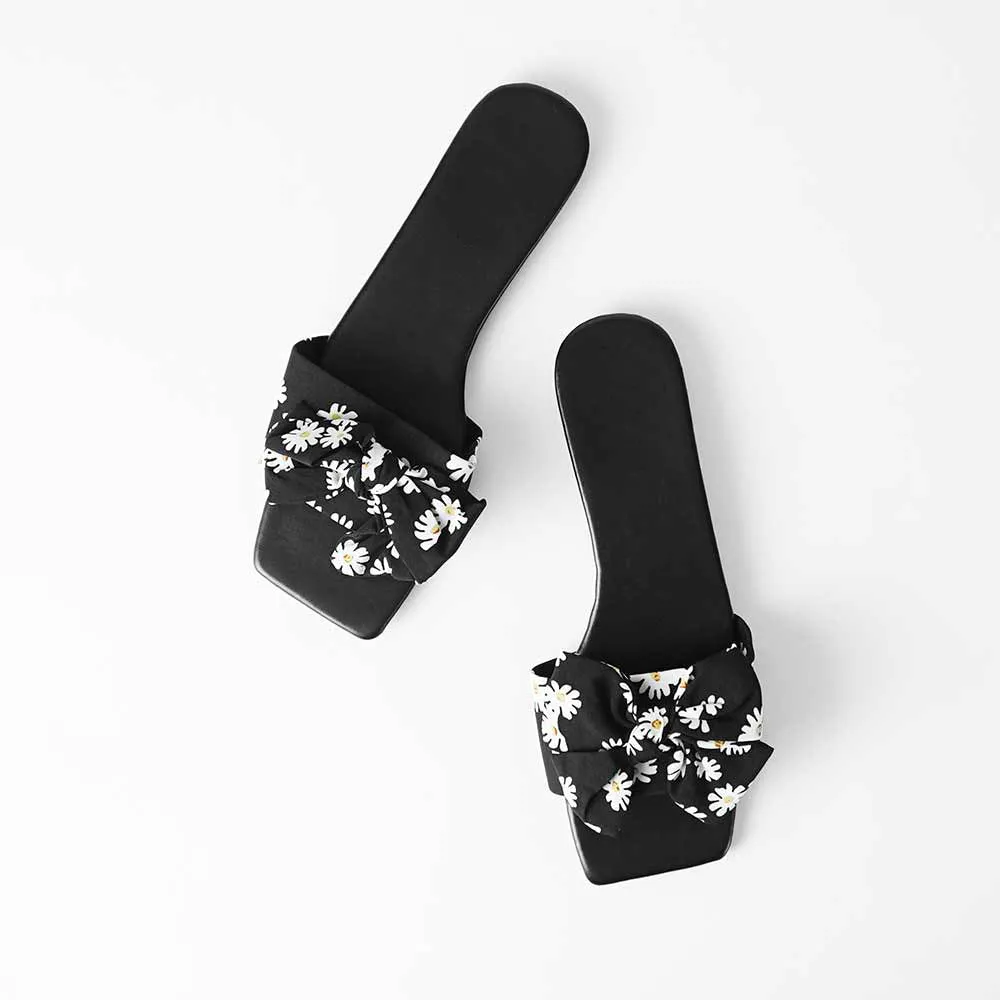 Dusky (foot wear)