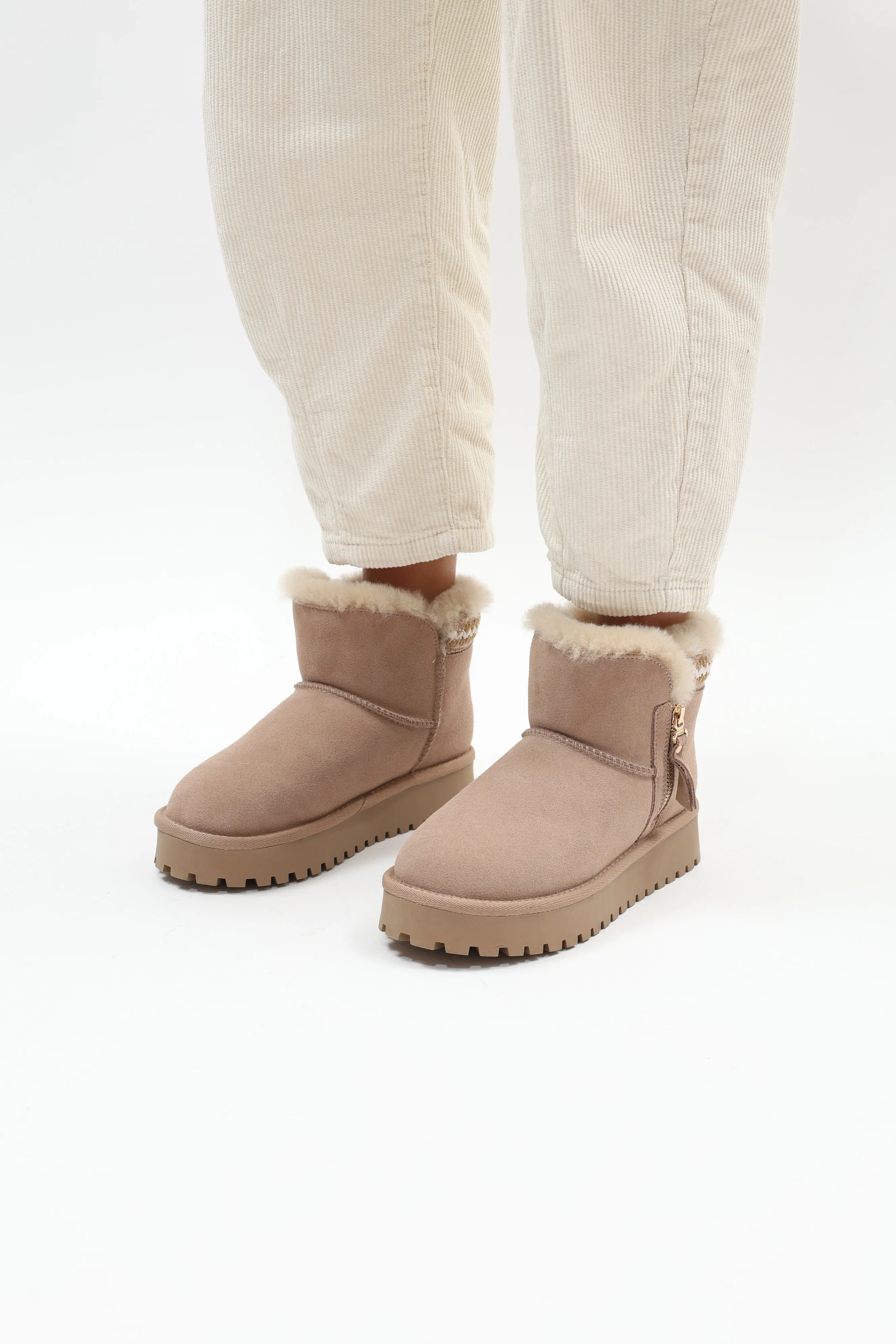 Hestia Beige