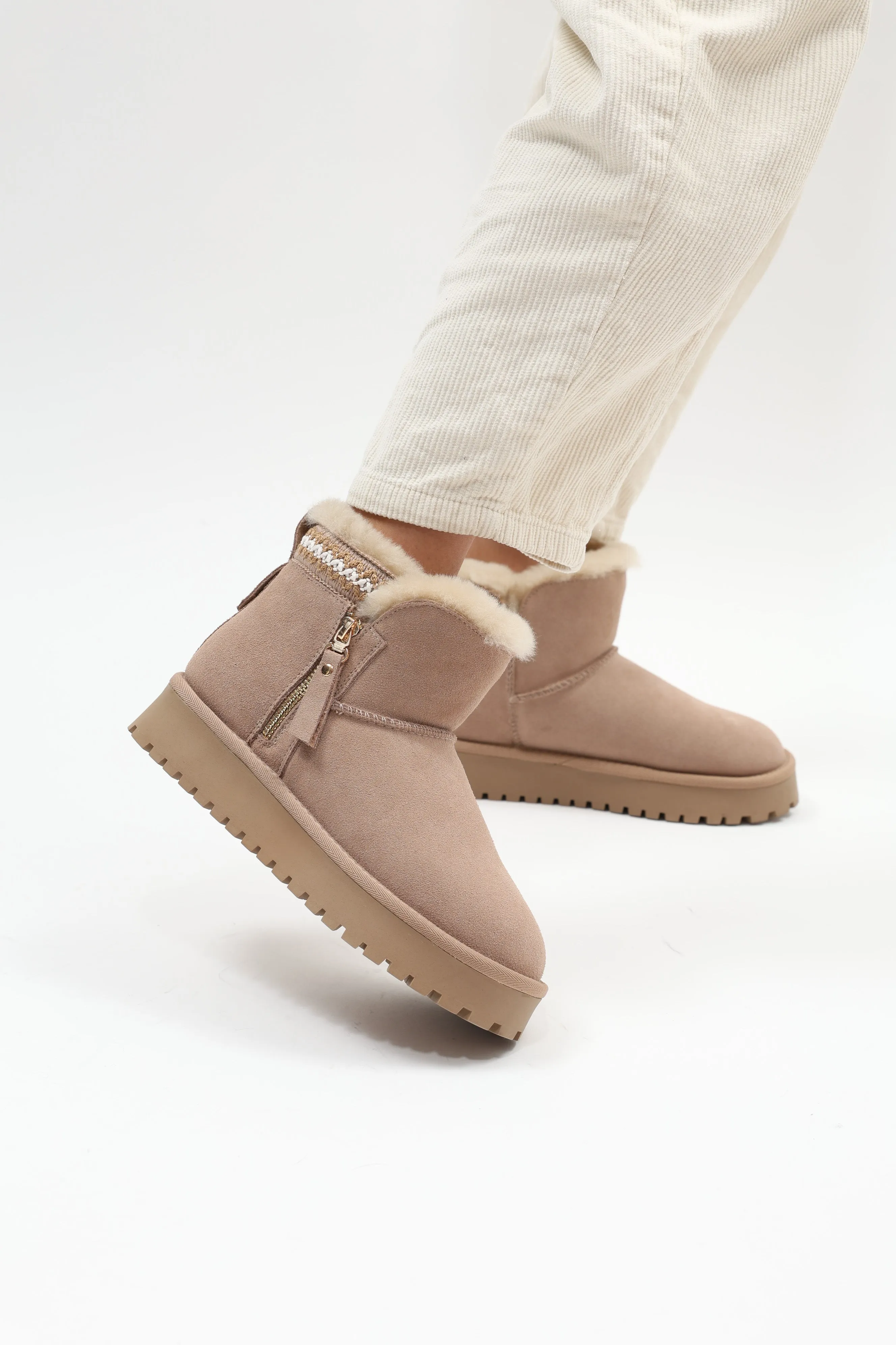 Hestia Beige