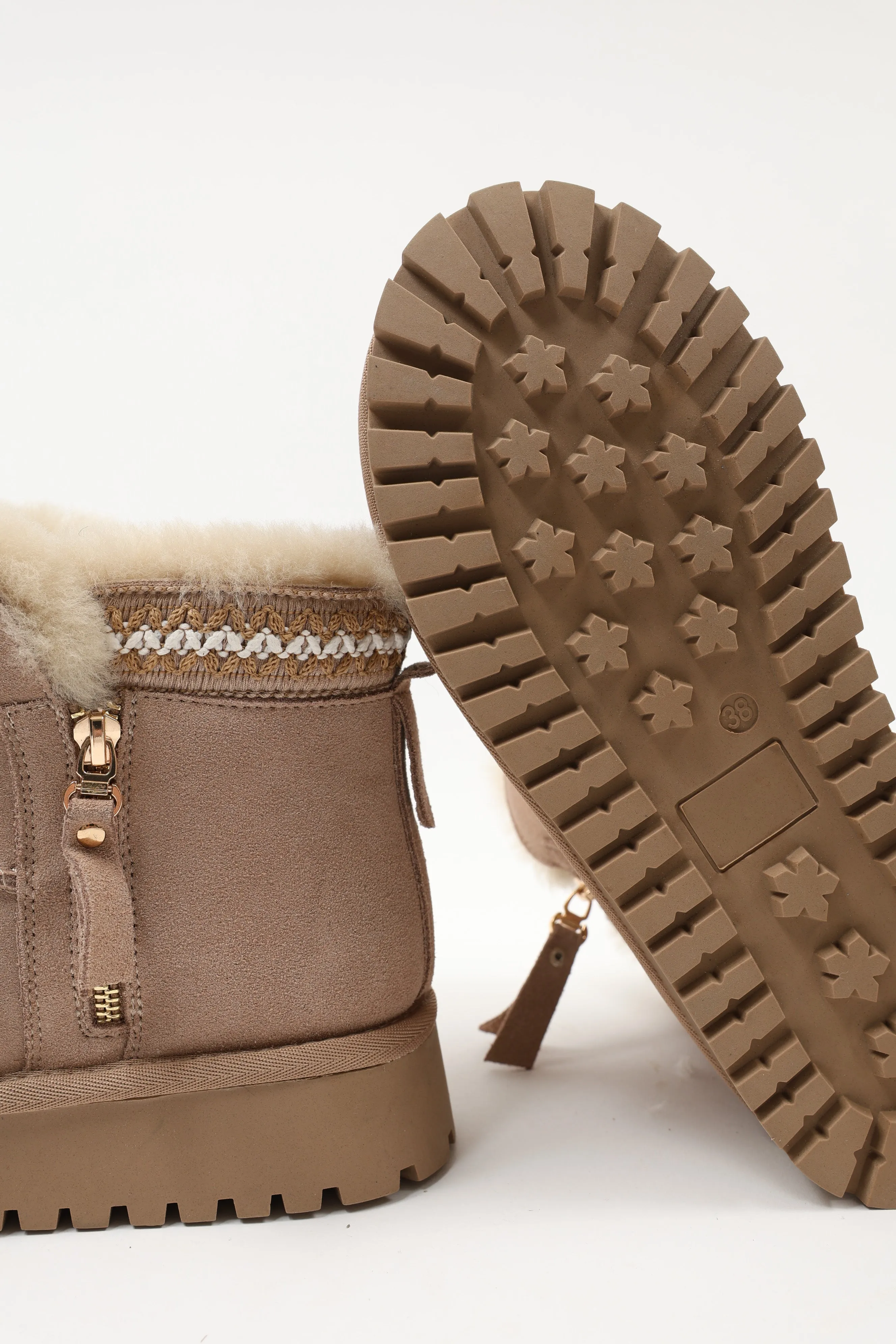 Hestia Beige