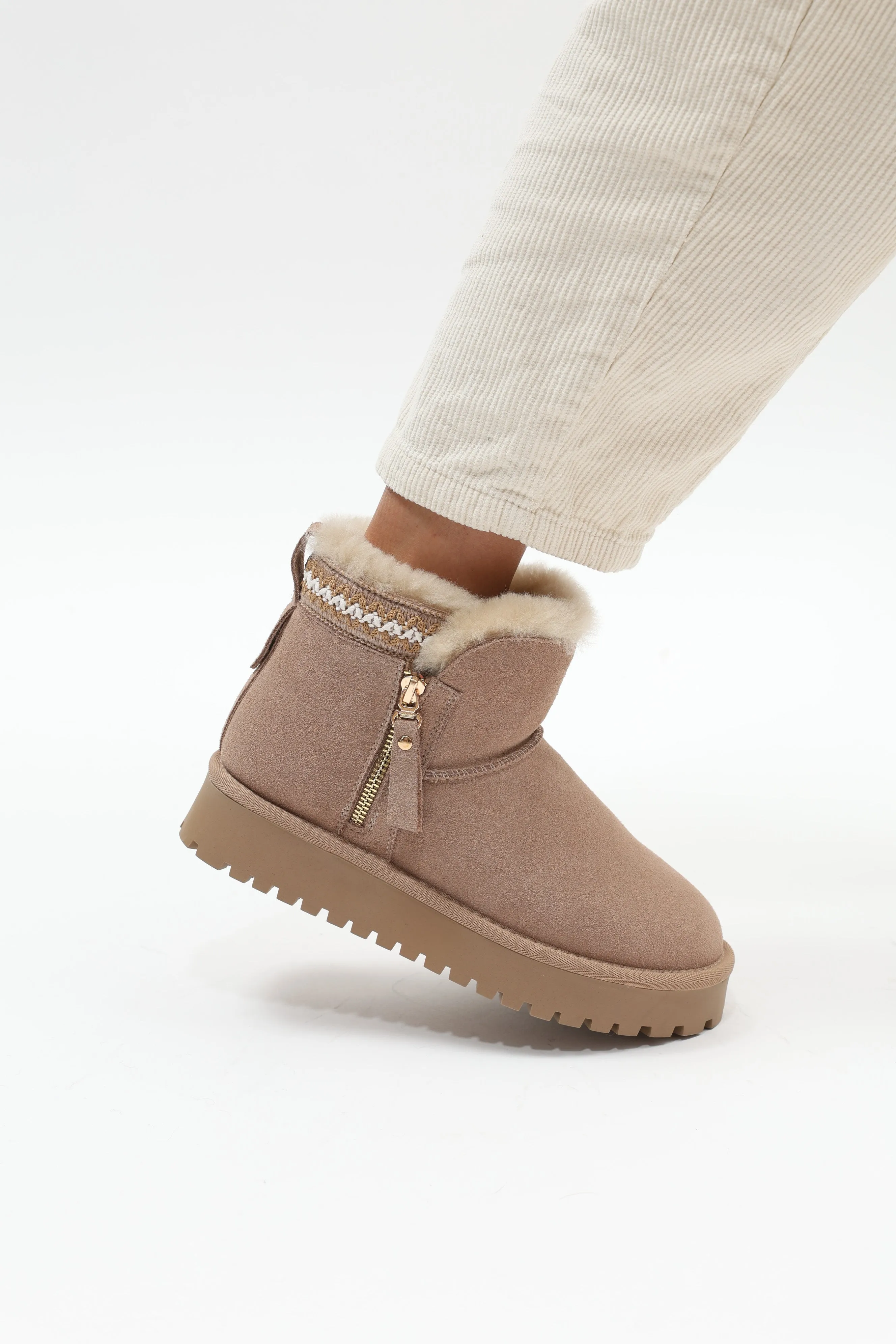 Hestia Beige