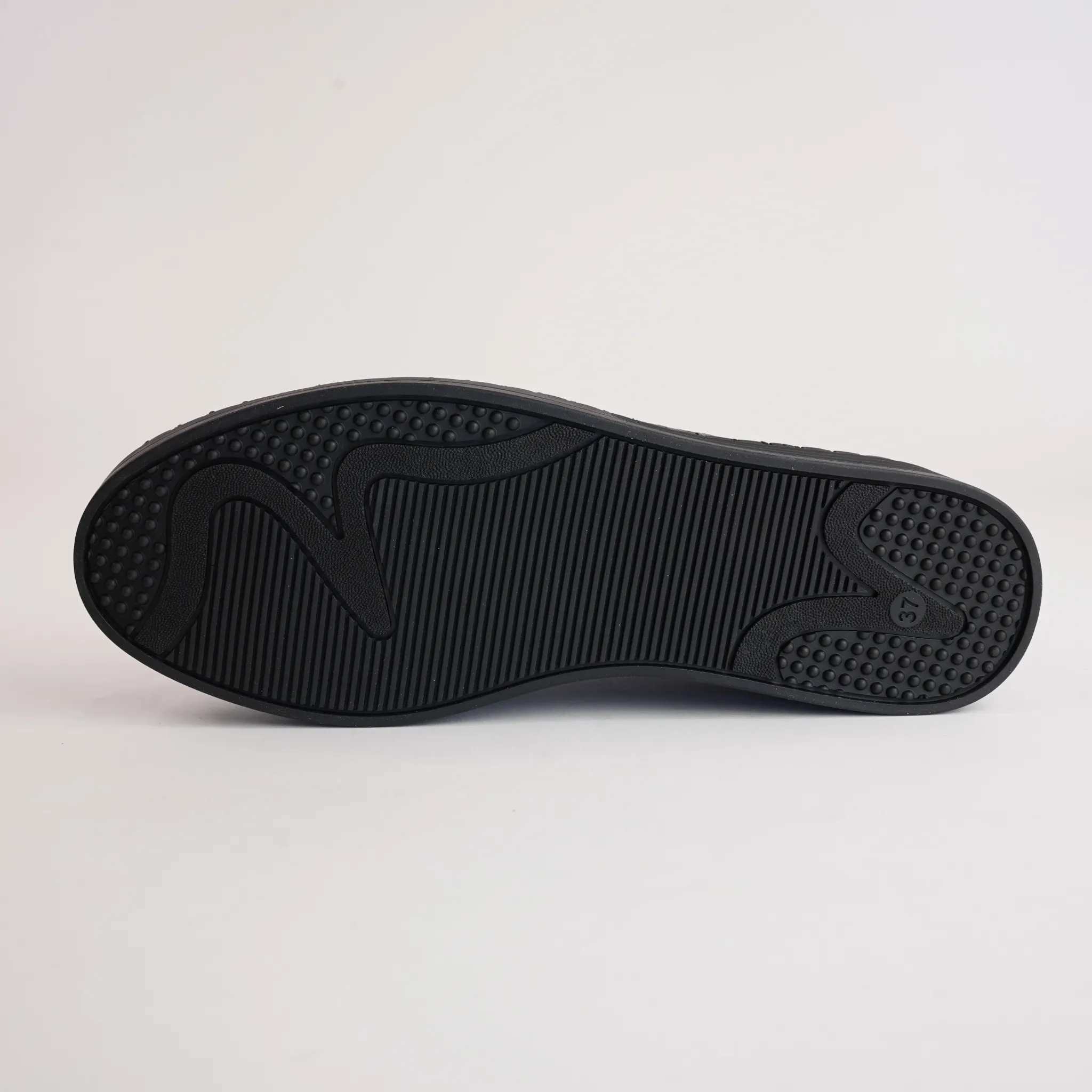 Lassy Black Leather Sneakers