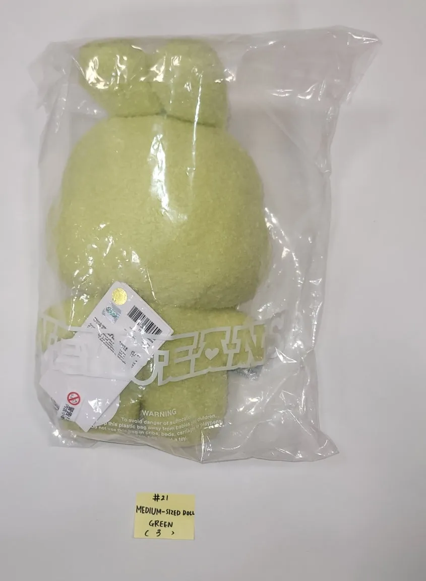 New Jeans - New Jeans x Line Friends Pop-Up Store Official MD (Plush Mini Pouch, Doll Closet, Plush Sticon, Medium-Sized Doll, Costume Plush, Plush House Slippers) [23.12.13]