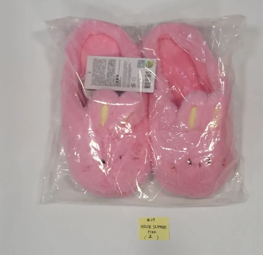 New Jeans - New Jeans x Line Friends Pop-Up Store Official MD (Plush Mini Pouch, Doll Closet, Plush Sticon, Medium-Sized Doll, Costume Plush, Plush House Slippers) [23.12.13]
