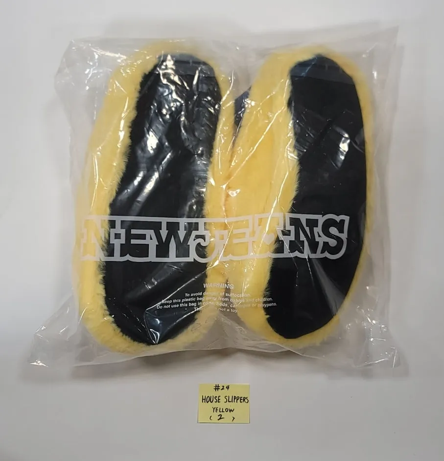 New Jeans - New Jeans x Line Friends Pop-Up Store Official MD (Plush Mini Pouch, Doll Closet, Plush Sticon, Medium-Sized Doll, Costume Plush, Plush House Slippers) [23.12.13]