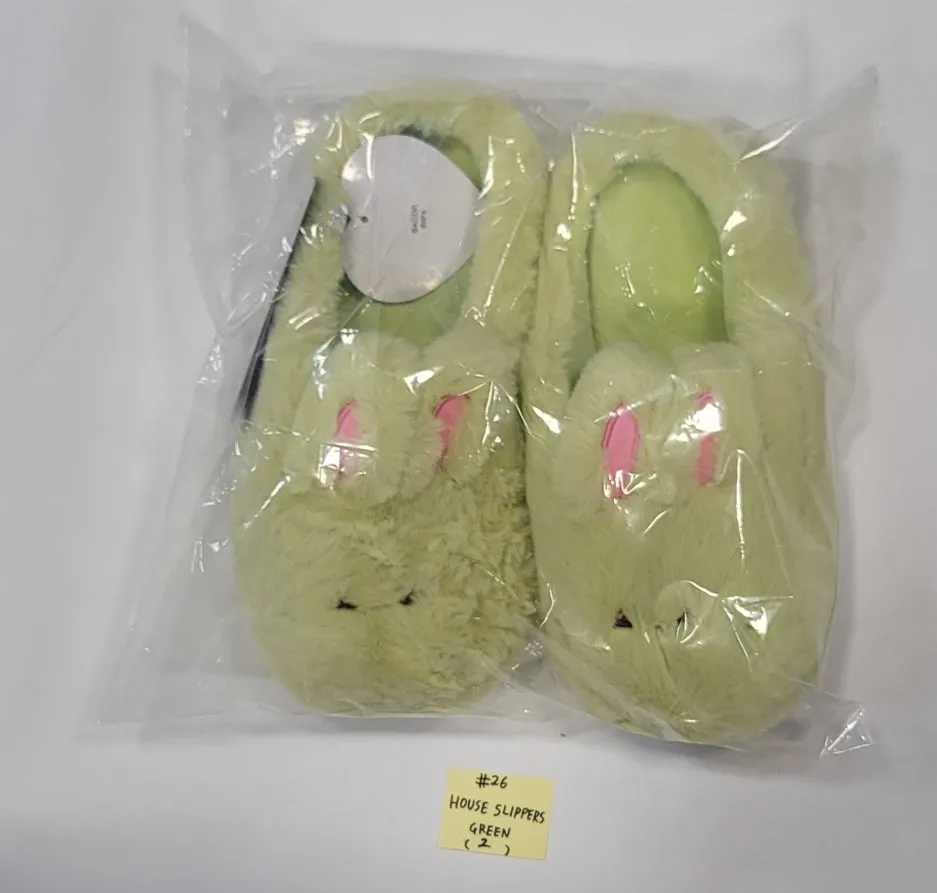 New Jeans - New Jeans x Line Friends Pop-Up Store Official MD (Plush Mini Pouch, Doll Closet, Plush Sticon, Medium-Sized Doll, Costume Plush, Plush House Slippers) [23.12.13]